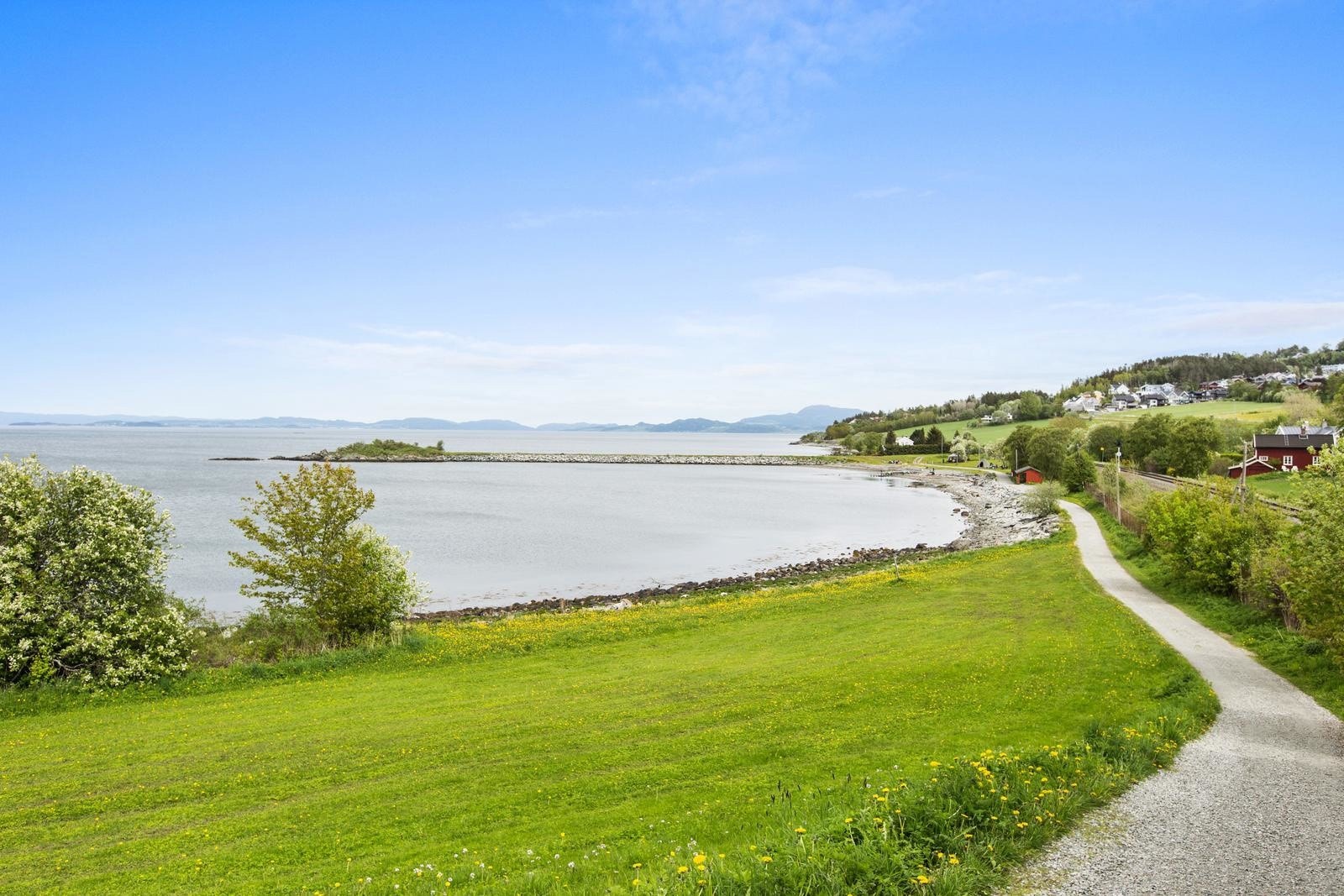 Det bugner av flotte badeplasser rundt om i område Galleribilde