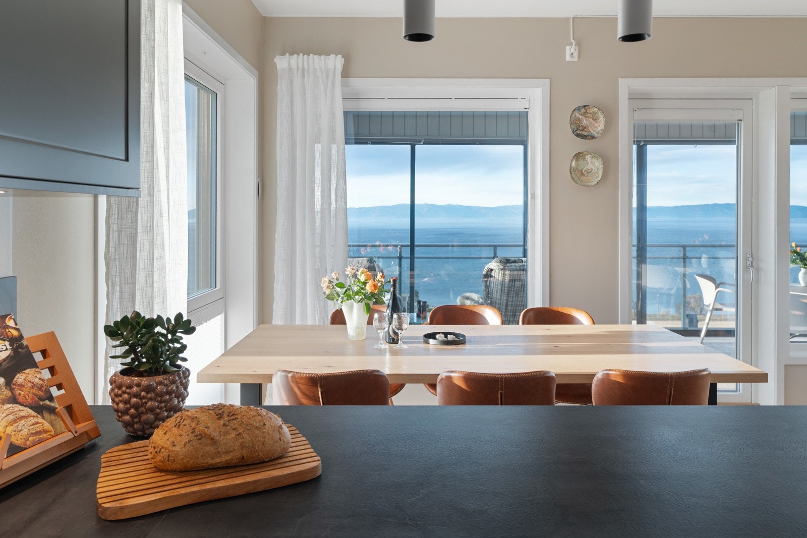 En lekker leiliget med mange gode kvaliteter. Galleribilde