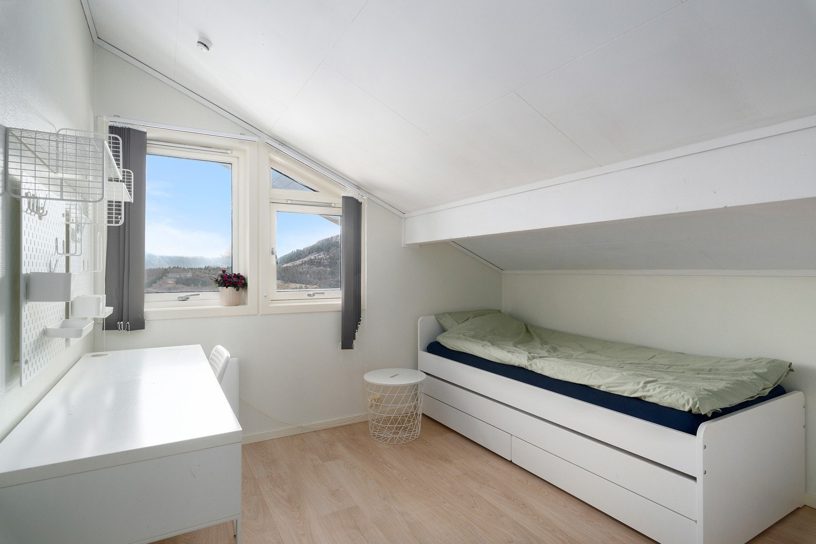 Soverom nummer to. Galleribilde