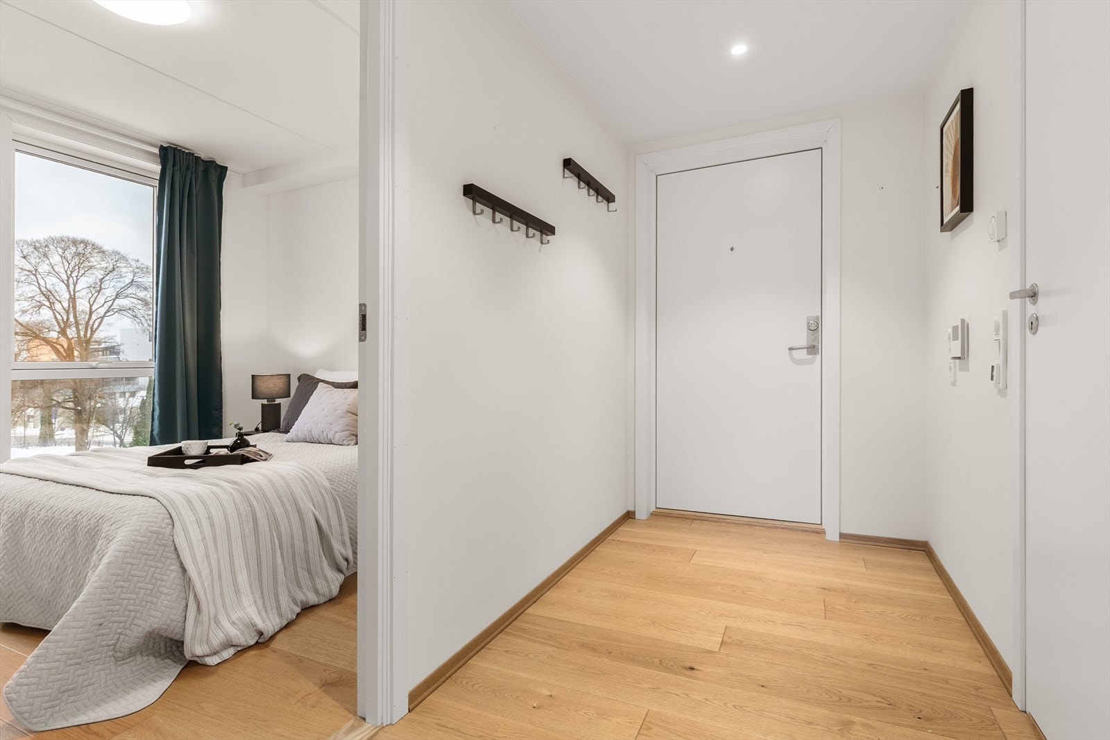 Adkomst til soverom fra gangen Galleribilde