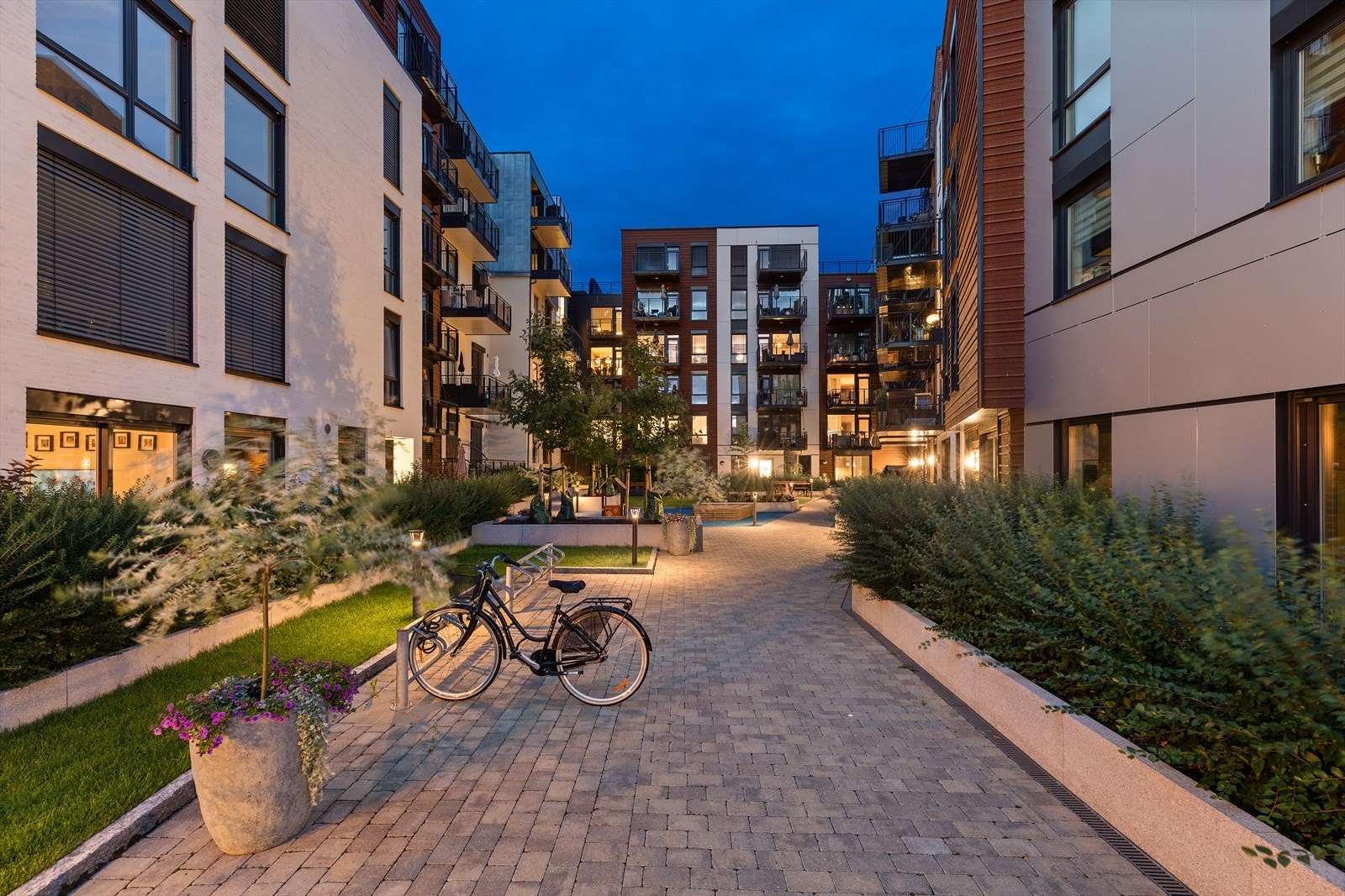 Felles utvendig sykkelparkering Galleribilde