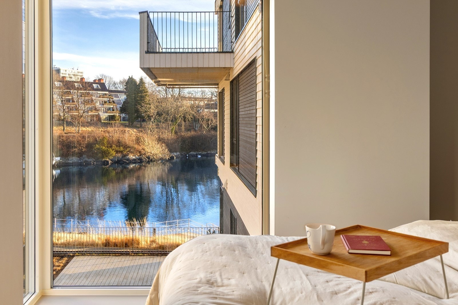 Her kan man våkne til morgensol og flott utsikt Galleribilde