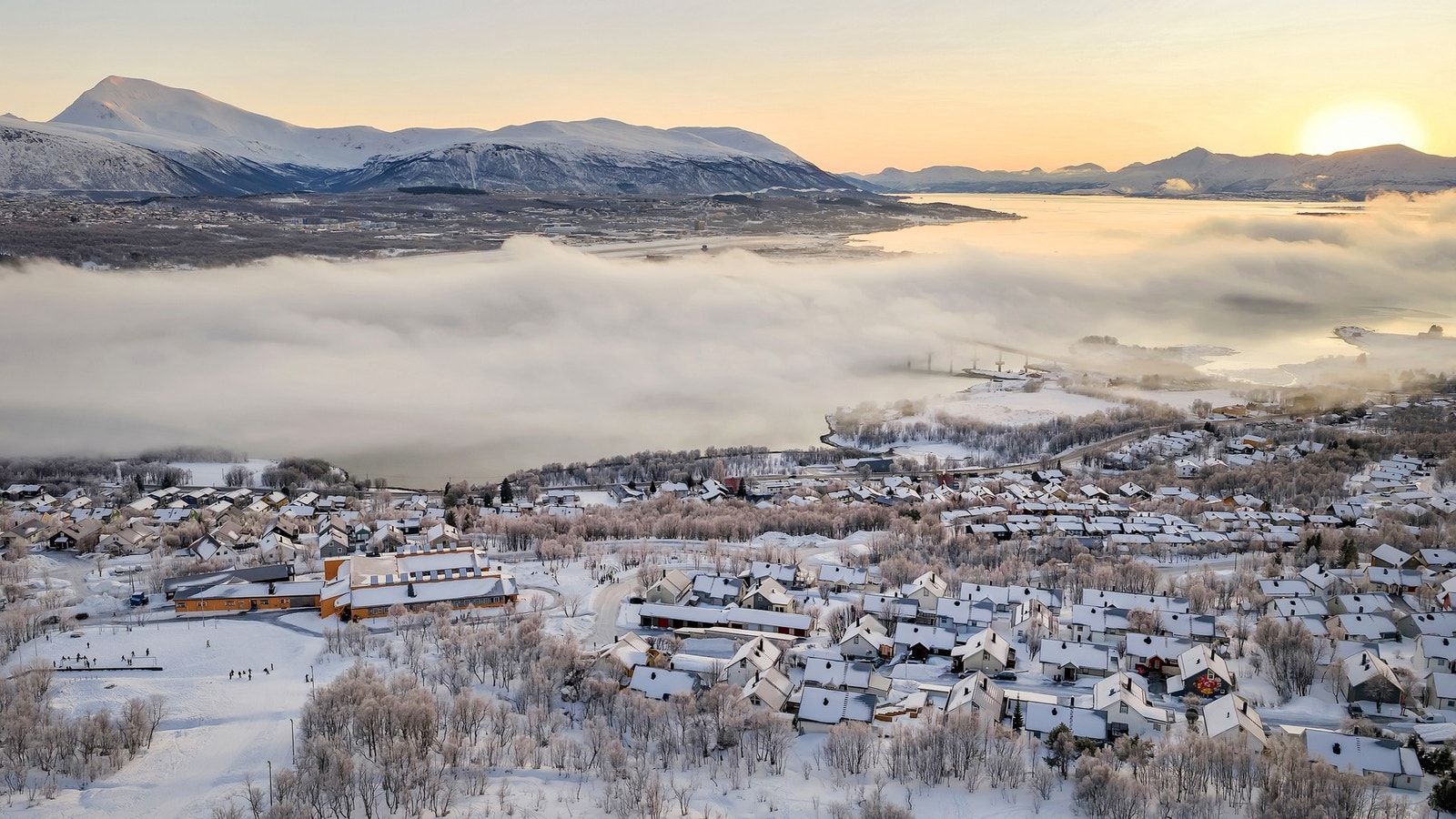 Dronefoto. Galleribilde