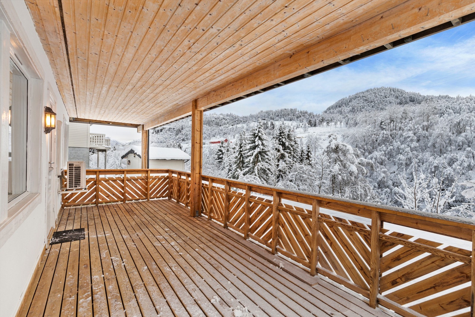 Terrasse utenfor leiligheten Galleribilde