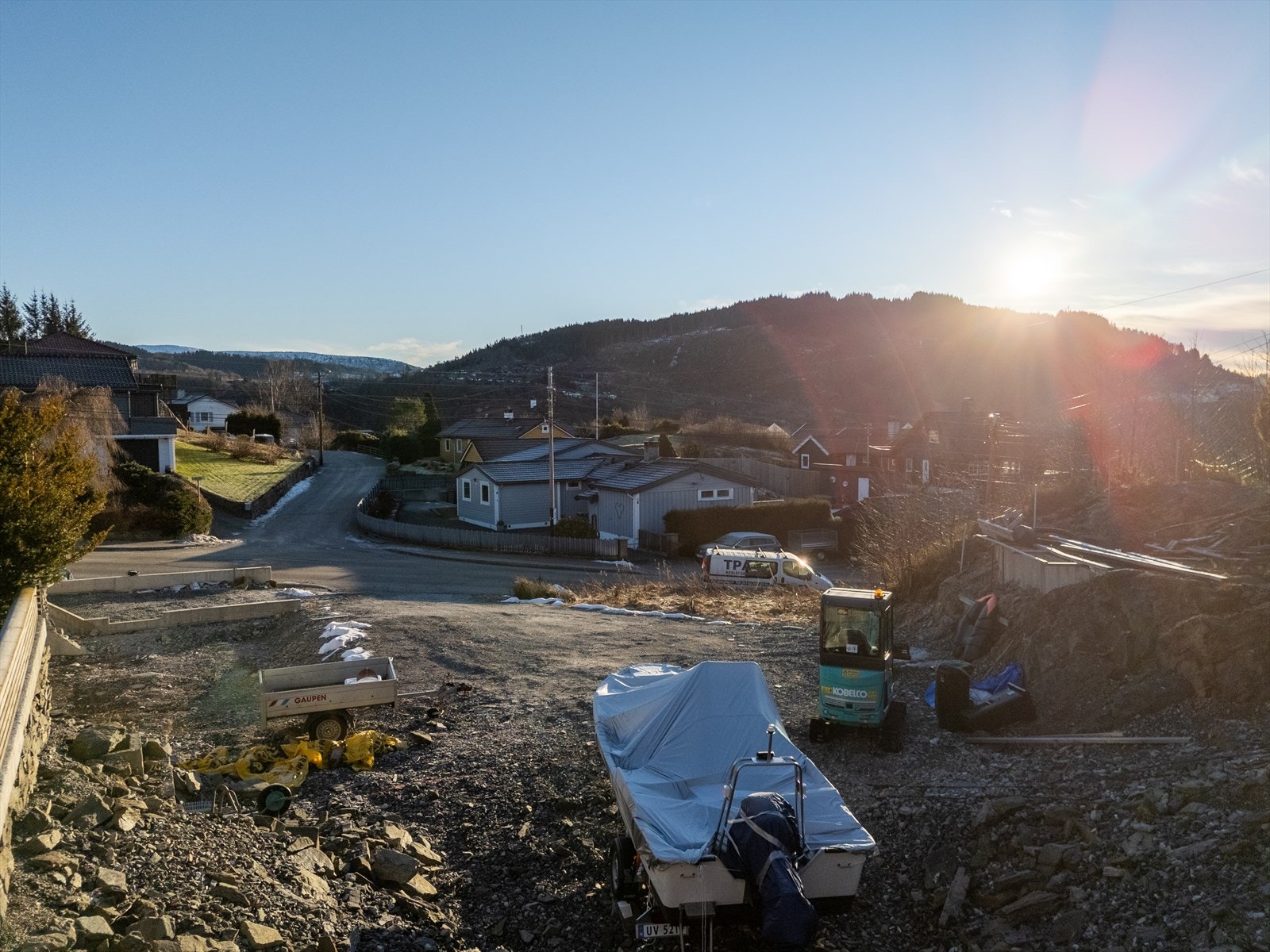 - Området er svært populært for barnefamilier - mye grunnet nærheten til matbutikk, barnehager, lekeplasser, grøntområder og skole - Galleribilde