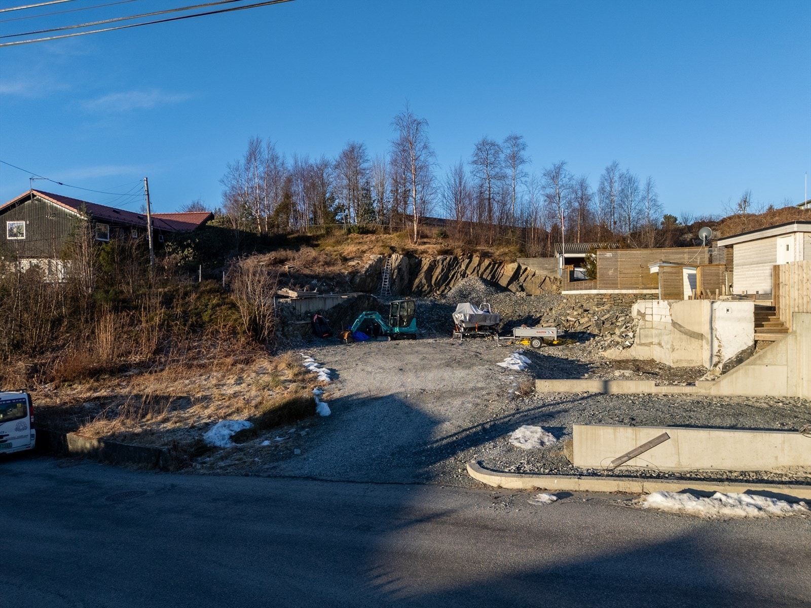 - Tomten er tilknyttet offentlig vann- og avløp - Galleribilde