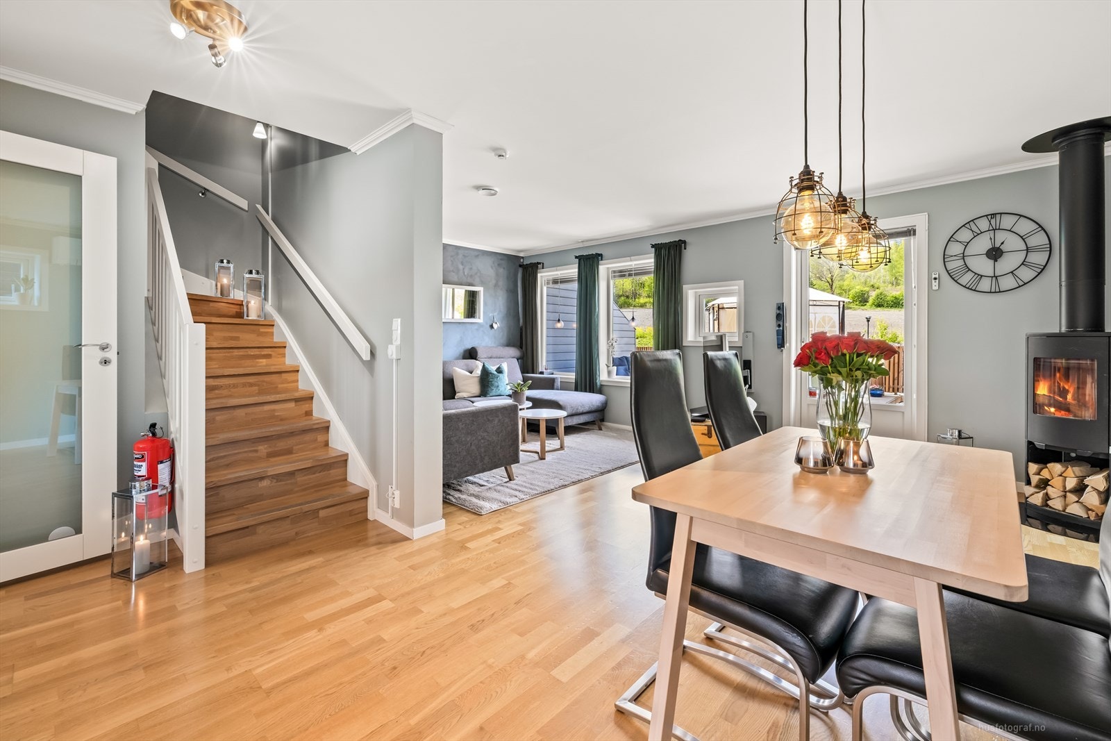 Boligen er oppført i 2014 og fremstår godt vedlikeholdt med moderne utstyr. Galleribilde