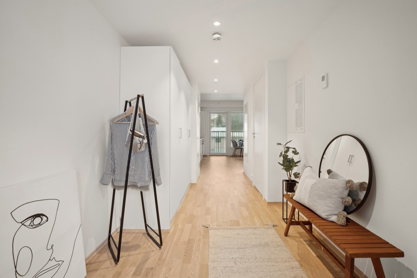 God mulighet for oppbevaring i gangen Galleribilde