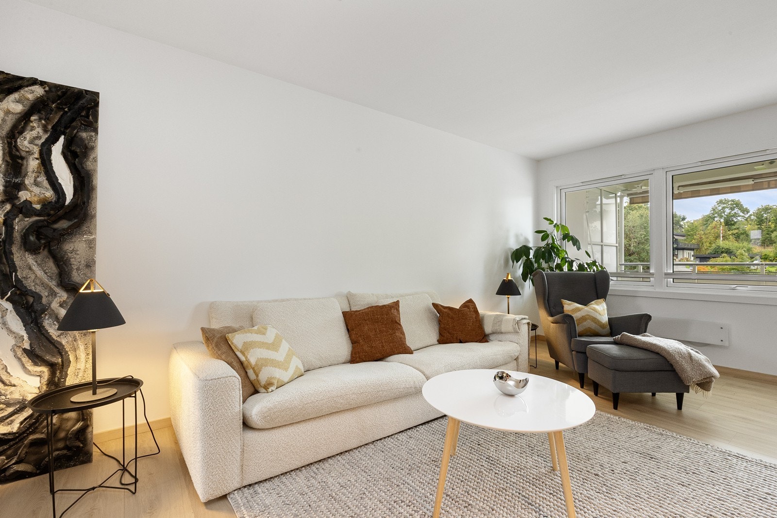 Eiendomsmegler Gry Grønnern Ekeberg presenterer Karlsrud 2B Galleribilde