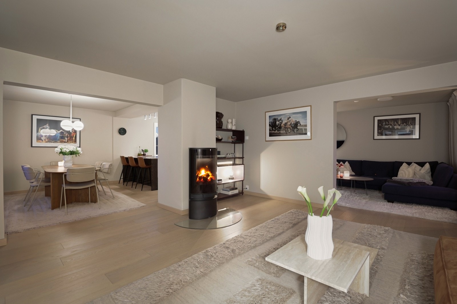 Stor møbleringsfrihet til generøst møblement i flere soner - El-anlegg rehabilitert i 2022. Galleribilde