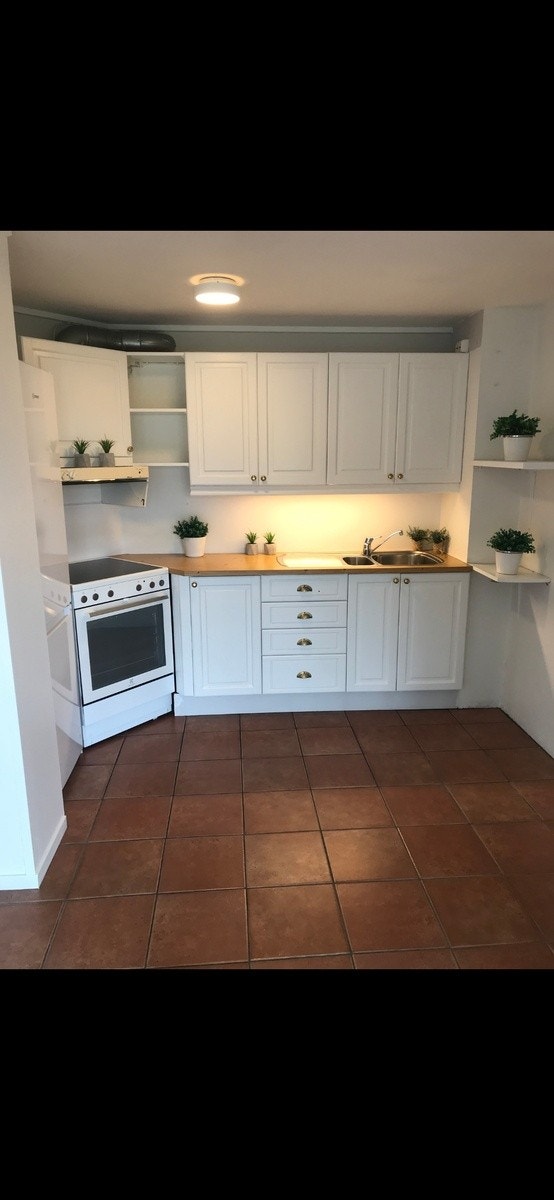 Åpen kjøkkenløsning. Med oppvaskmaskin Galleribilde