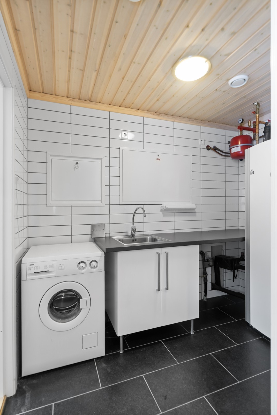 Vaskerom. Galleribilde