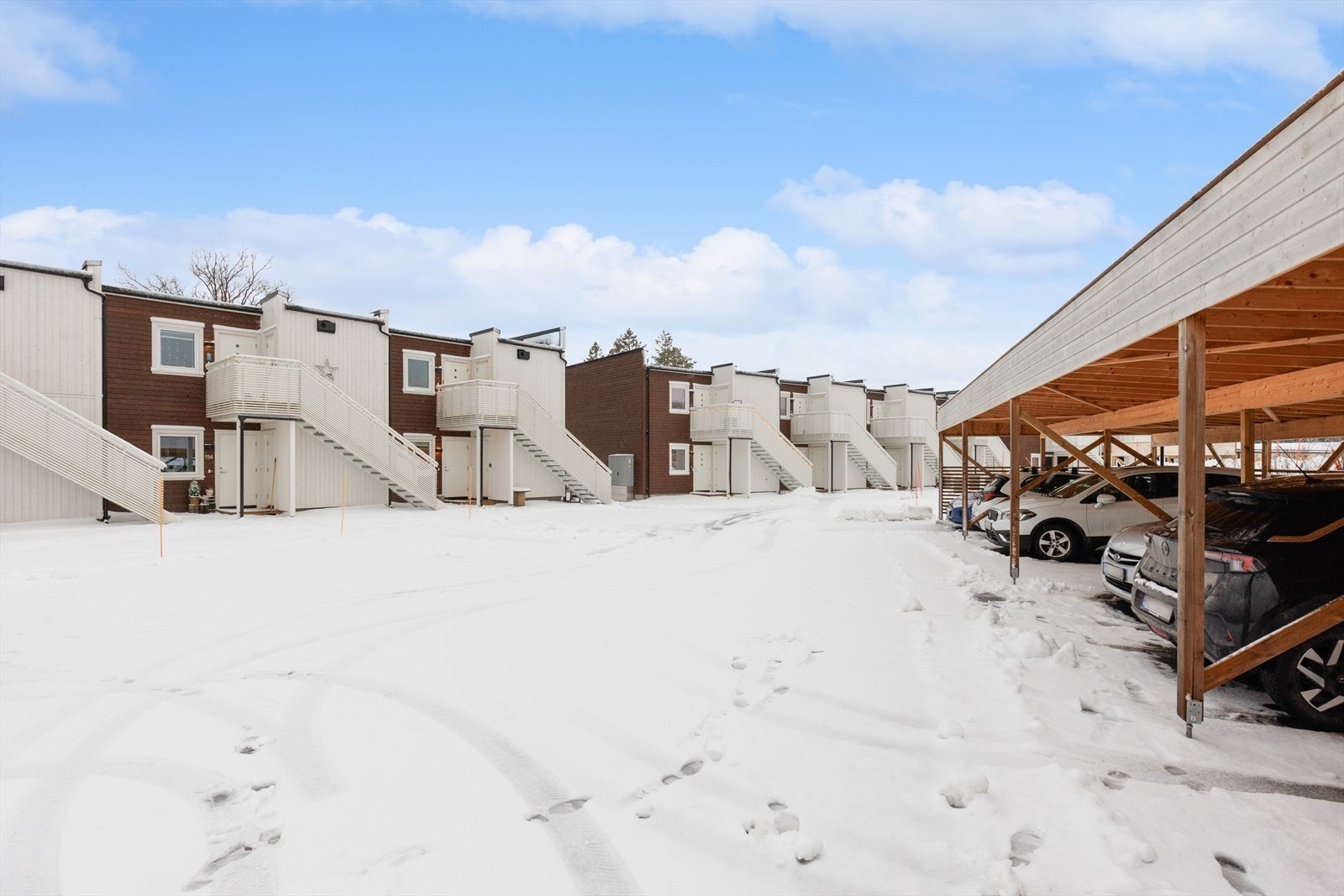 Leiligheten har utvendig bod på ca. 4m2 ved inngangspartiet. Galleribilde