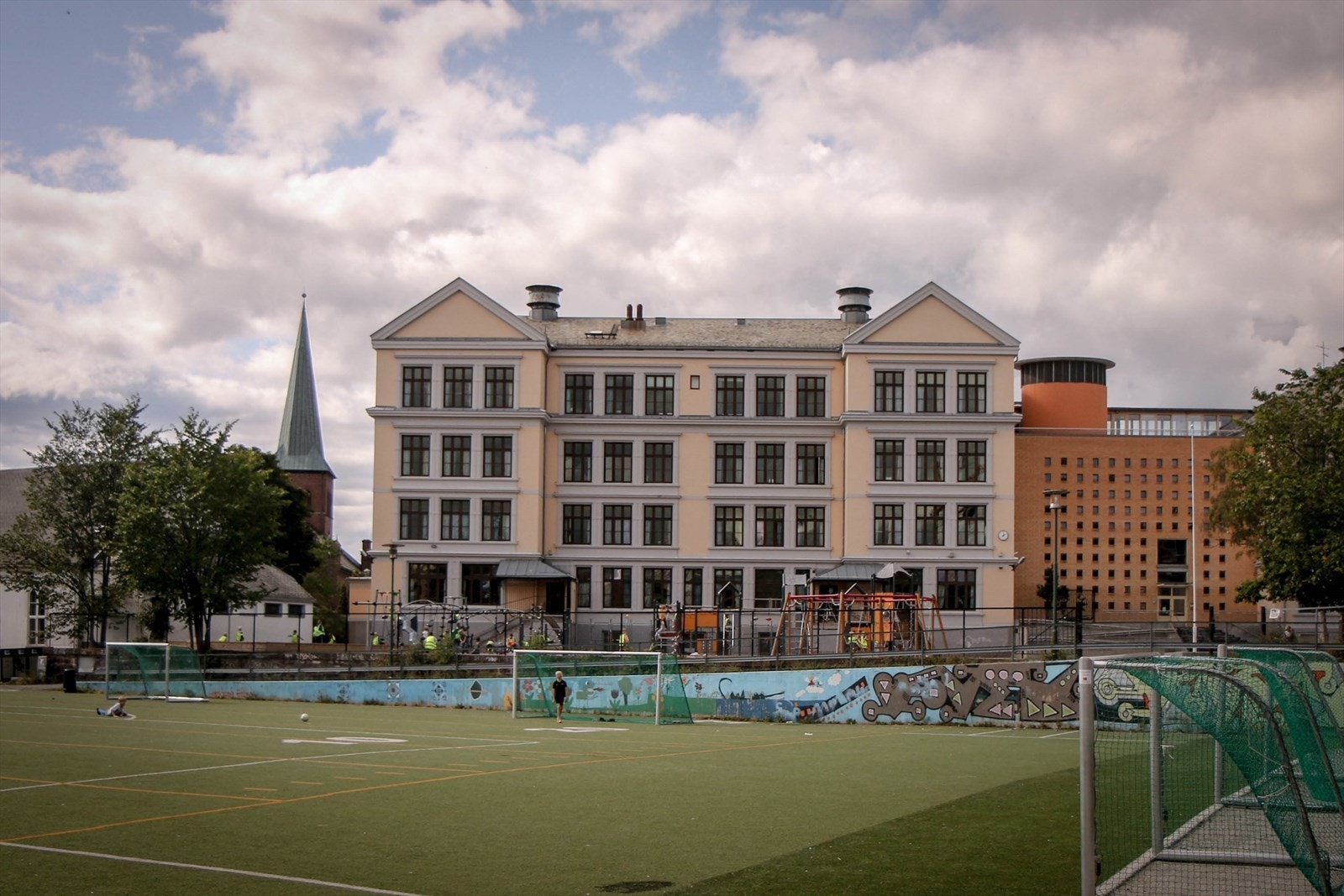 Kort vei opp til Kampen skole. Galleribilde