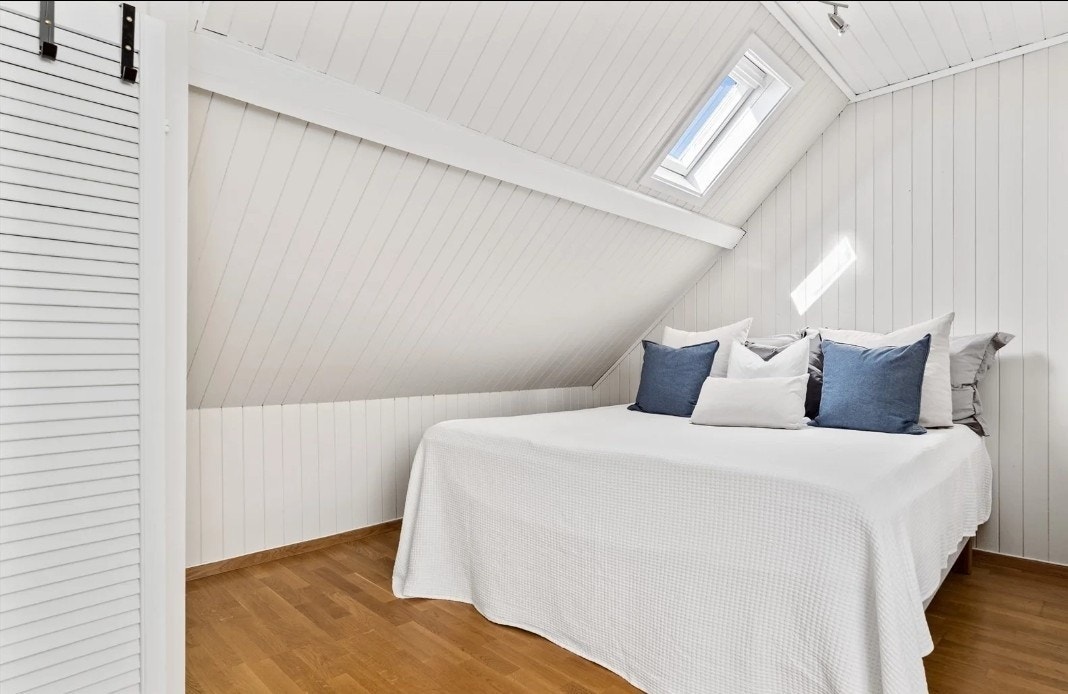 Soverom 4., i 3.etasje. For å illustrere alternativ innredning med dobbeltseng. Galleribilde