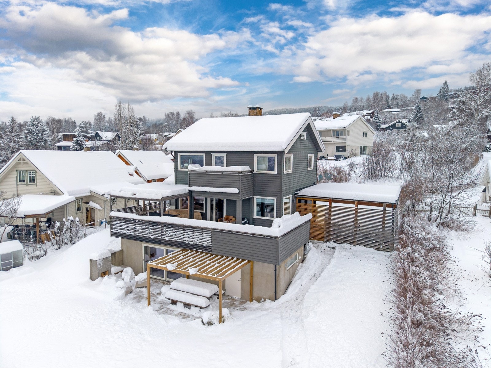 DNB Eiendom v/Elin M. Tofthagen presenterer Messenlivegen 20! Galleribilde