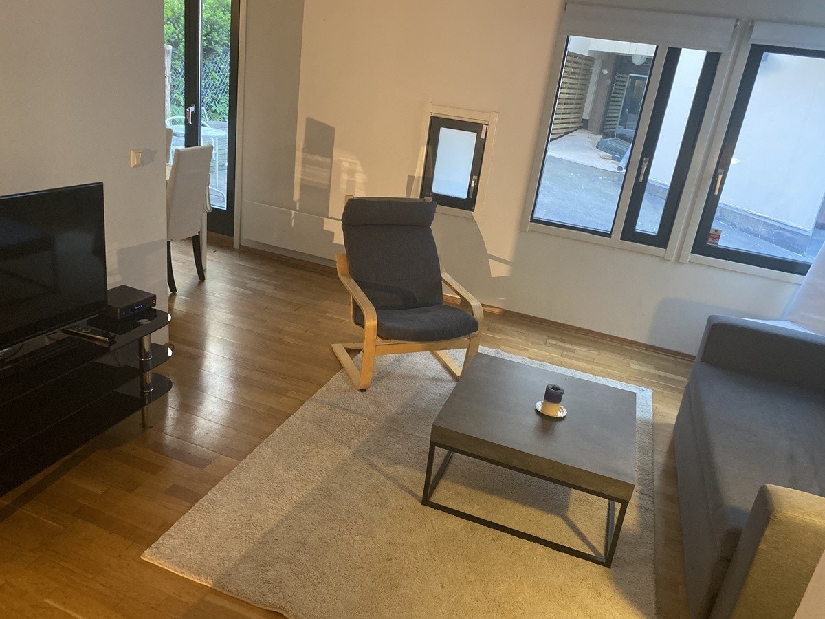 Stua med utgang til egen terrasse Galleribilde