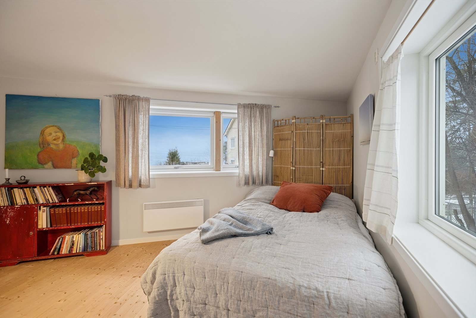 Soverom tilhørende hybel. Galleribilde