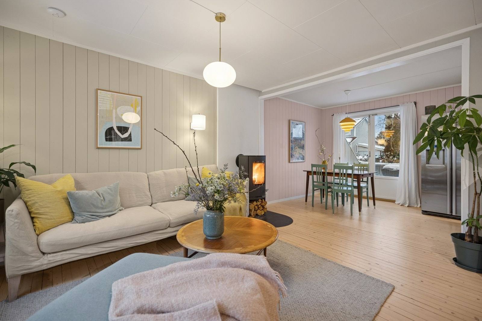 Stue/spisestue Galleribilde