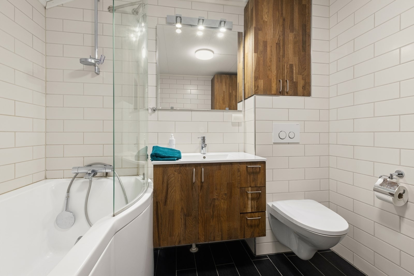 Flislagt bad Galleribilde