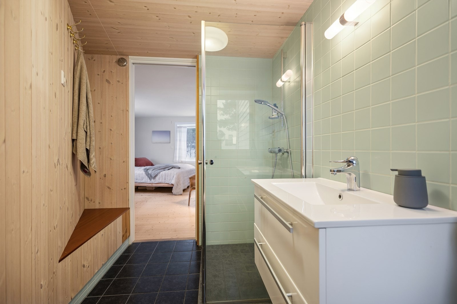 Baderom tilhørende hybel Galleribilde