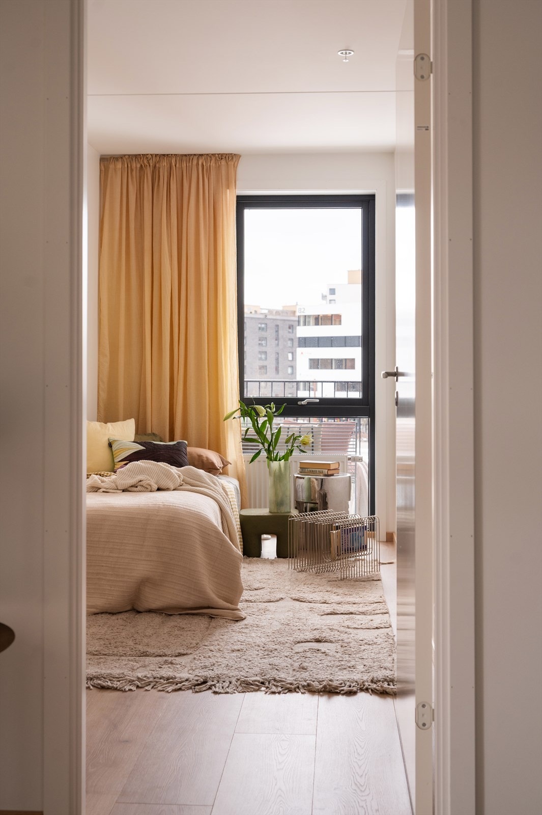 Soverom to egner seg godt som gjeste-, barne- eller kontorrom. Galleribilde