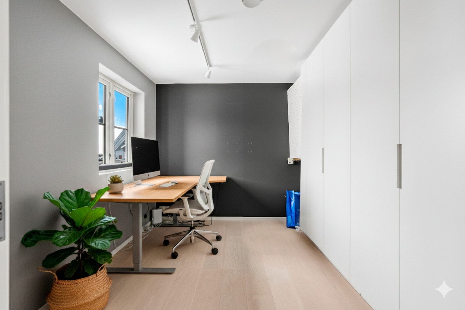 Digitalt stylet bilde av kontor/gjesterom. Galleribilde