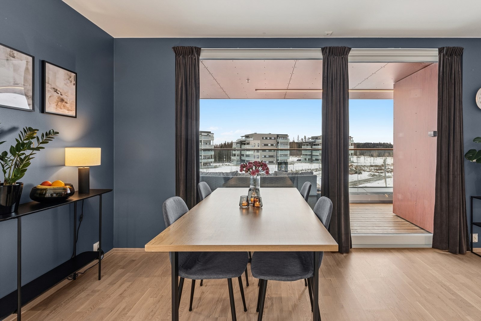 Her kan gode måltider nytes sammen med venner og familie. Galleribilde