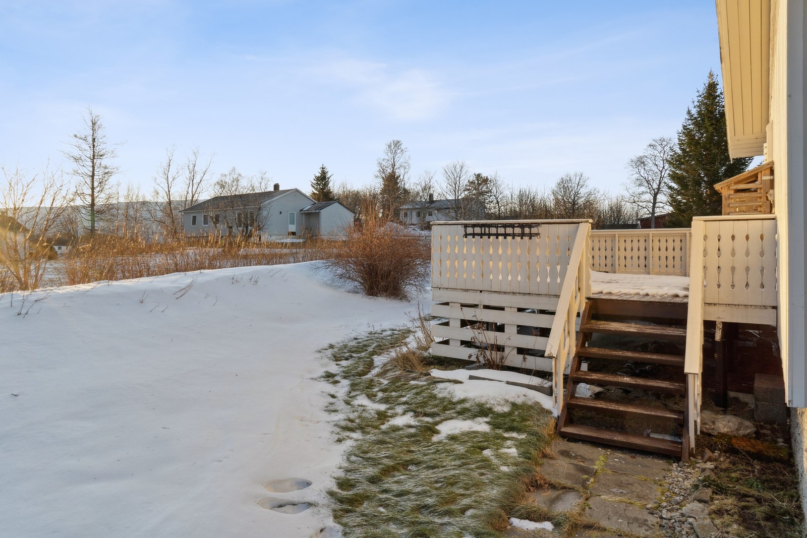 Her har du et flott uteområde med gode solforhold Galleribilde