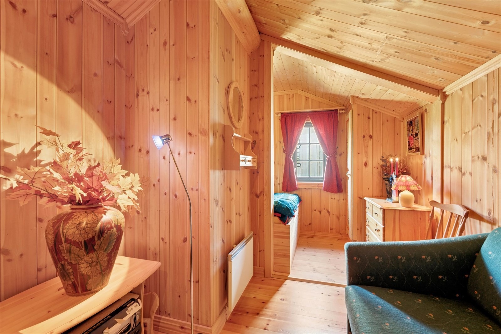 Gang med adkomst til soverom i 2.etasje. Galleribilde