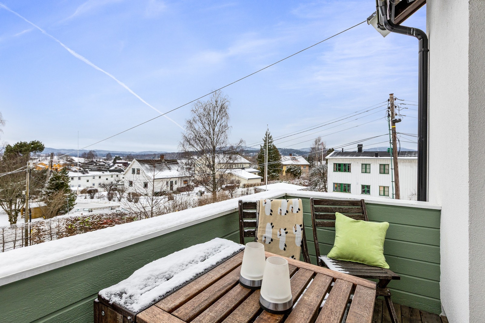 Vestvendt balkong med meget gode solforhold Galleribilde