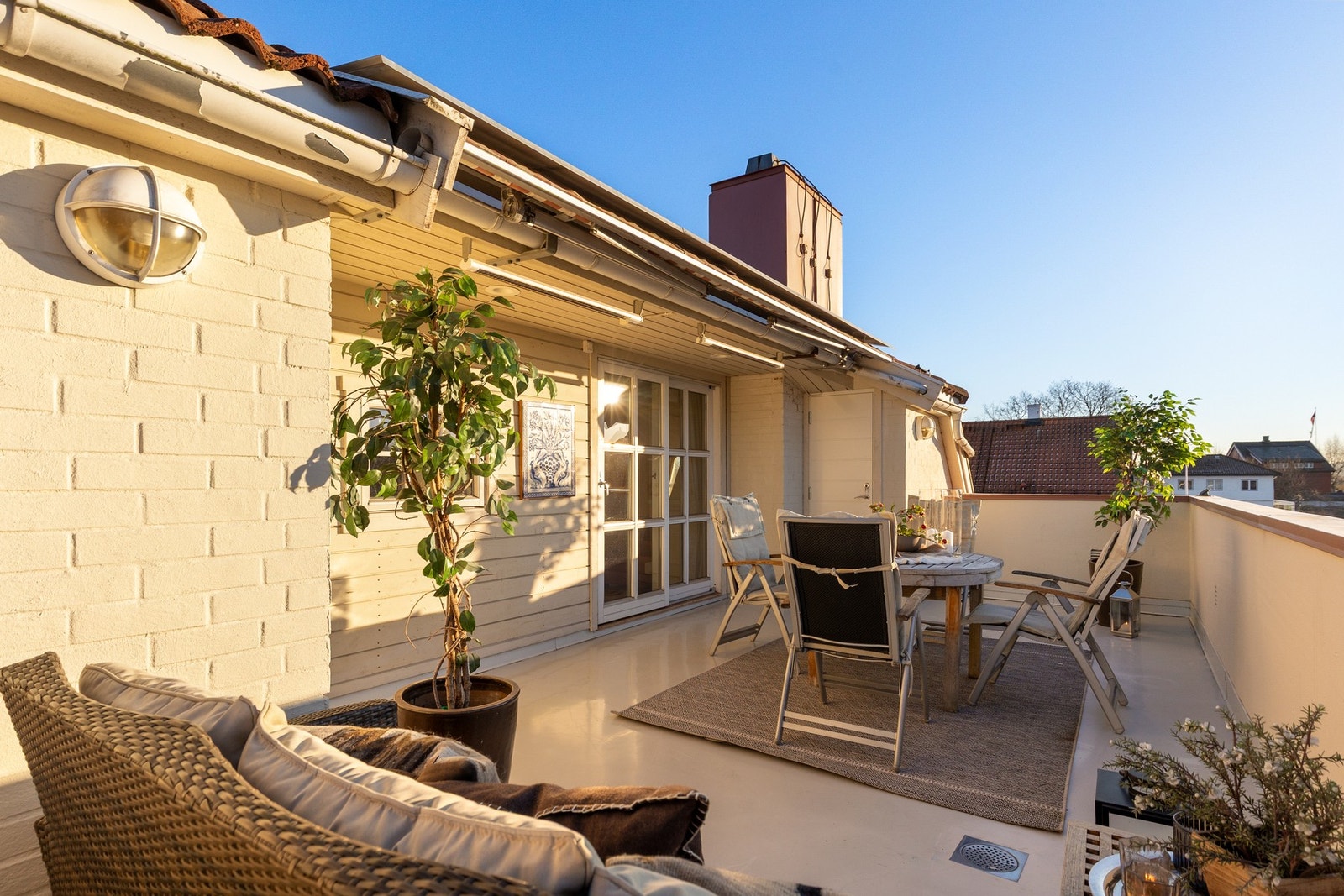 Velkommen til Grandeveien 8 - en sjelden toppleilighet som disponerer hele 3. etasje. Fotograf: Morten Aamot. Galleribilde