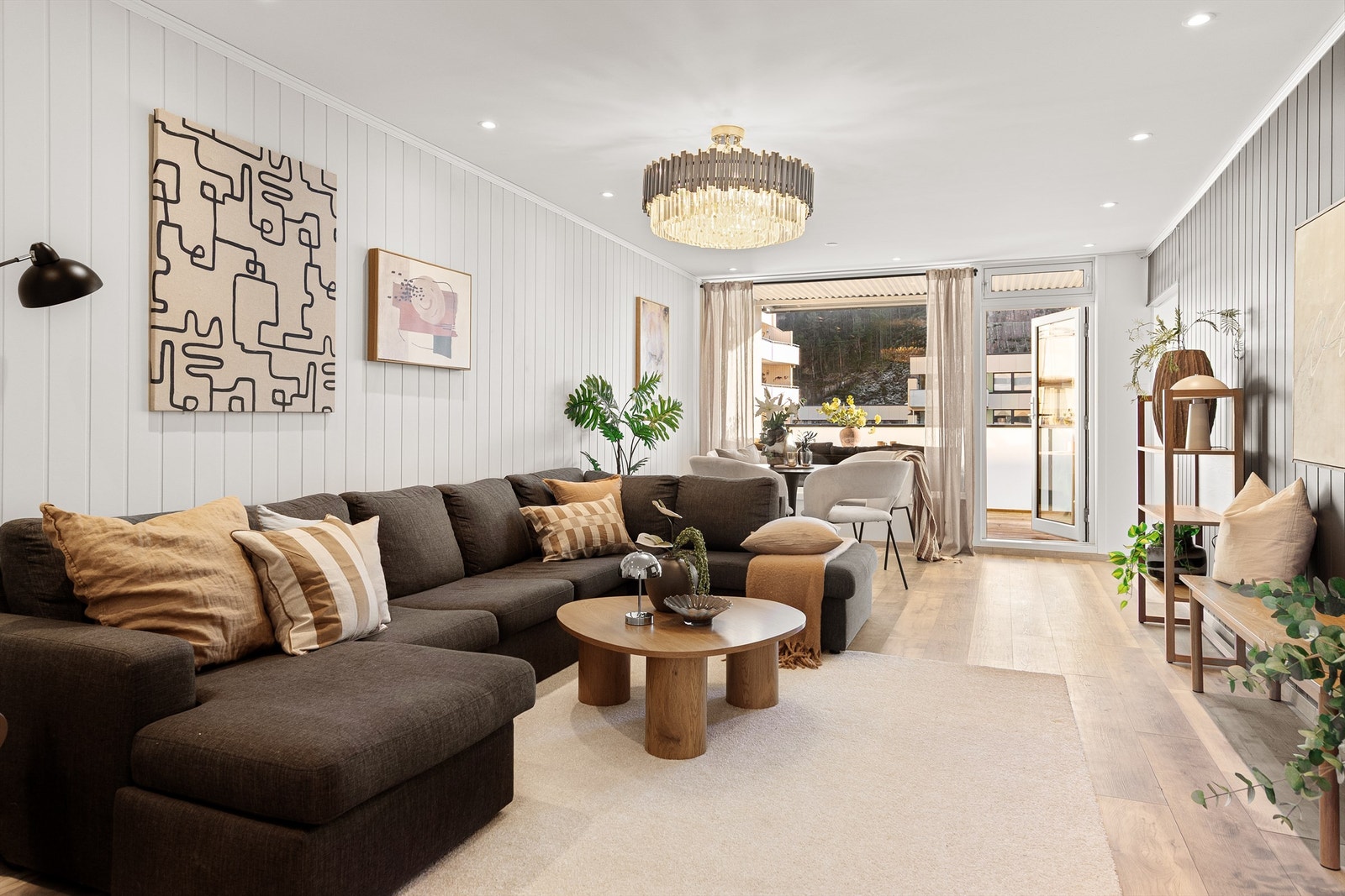 Velkommen til Nebbestølen 76! Presentert av Ingvar Nypan ved Eiendomsmegler Krogsveen Galleribilde