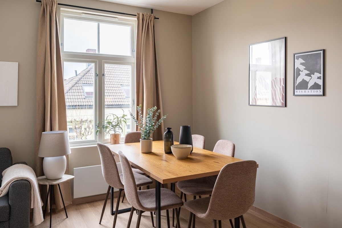 Store vinduer er byttet ut i år (2025). Galleribilde