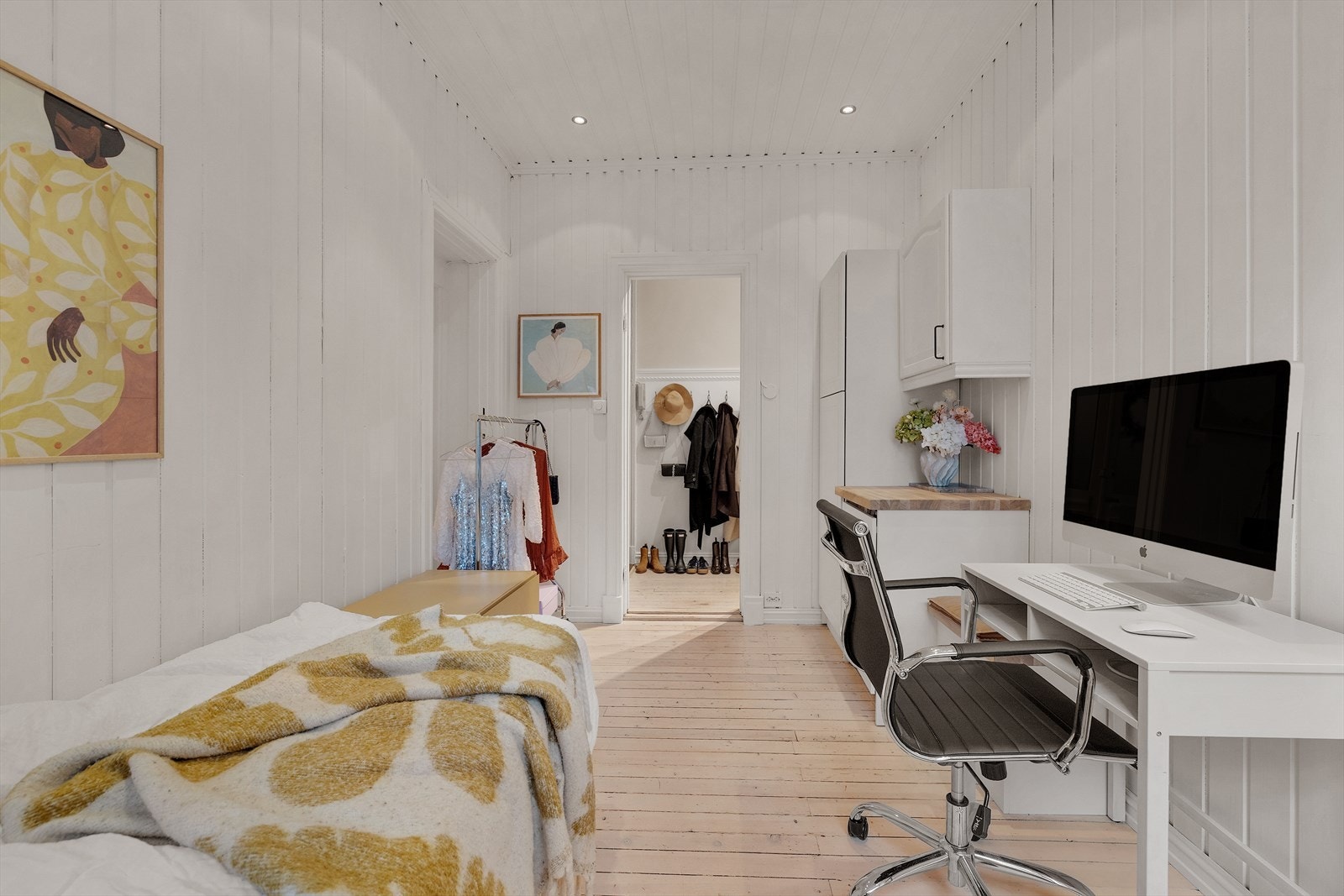 Rommet ligger i tilknytning til innredet rom. Galleribilde