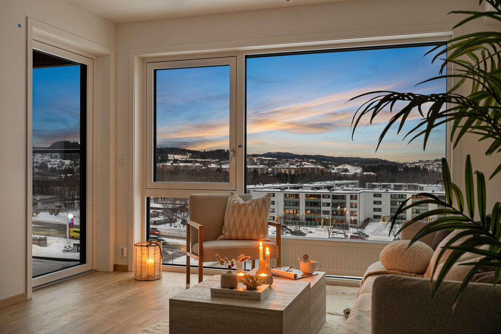 Aktiv Eiendomsmegling har gleden av å presentere Reier Søbstads veg 16 - en strøken og splitter ny 2-roms toppleilighet i 6. etasje med nydelig utsikt. Foto: Vidar Alvik/ Grattis foto. Galleribilde