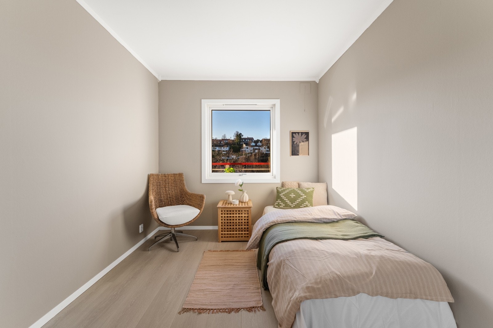 Soverom nr. 2 - her er det god plass til dobbelseng. Galleribilde