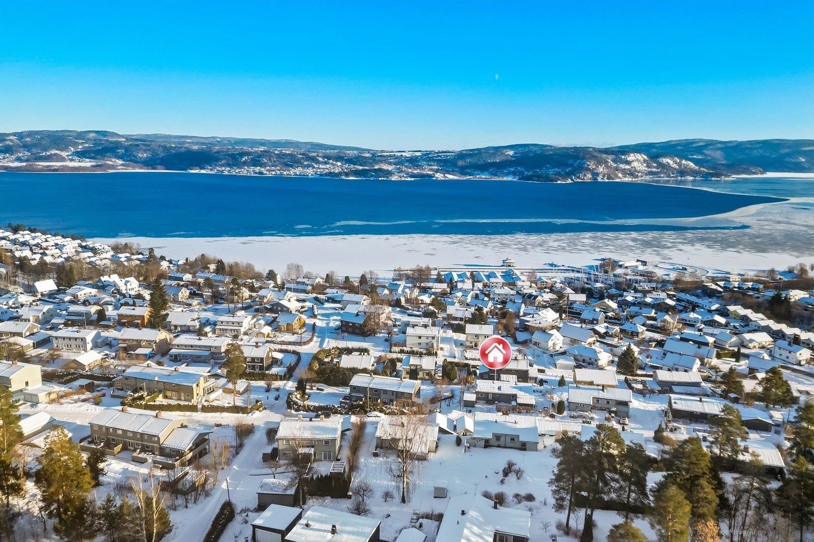 Enebolig i et etablert og sentralt boligområde på Åskollen Galleribilde