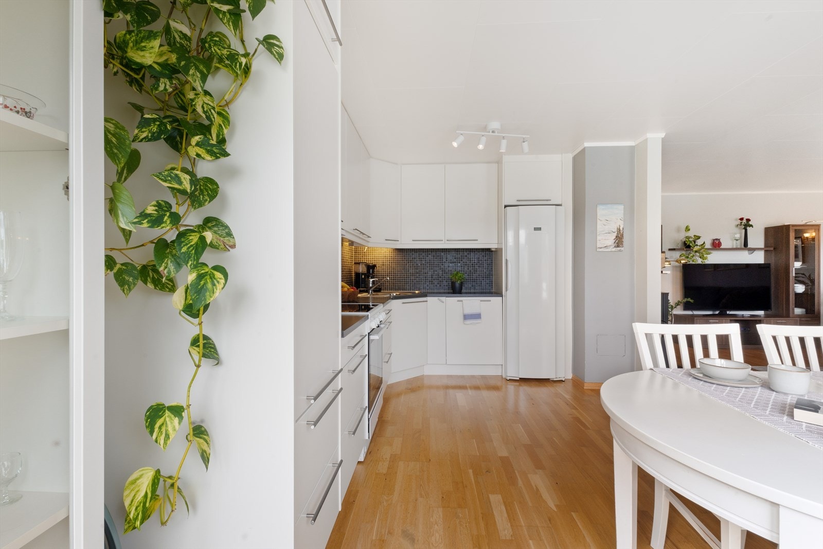 Mot kjøkkenet. Galleribilde