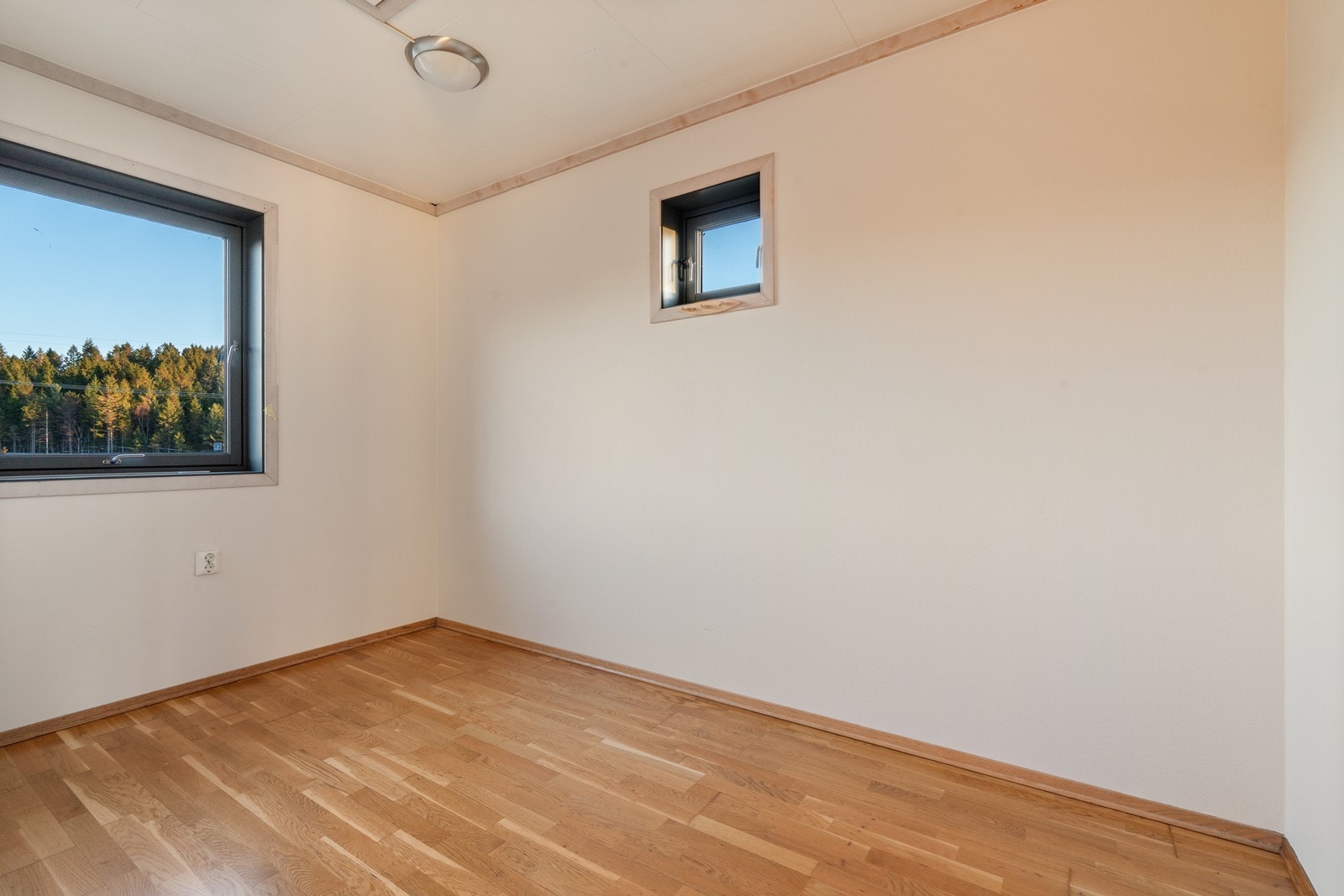 Soverom 3 med luke til loftet Galleribilde