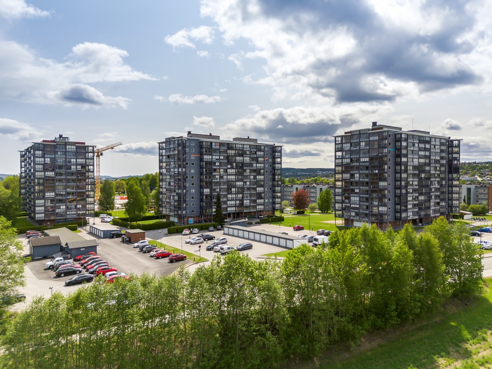 Borettslaget har også garasjebygninger med tildeling etter ventelisteordning. Galleribilde
