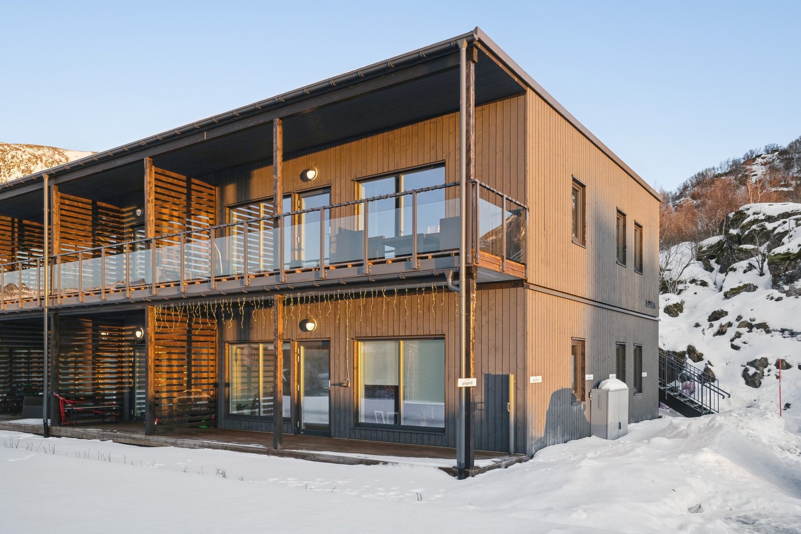 Området rundt byr ellers på flotte turmuligheter både på sommers- og vinterstid. Galleribilde