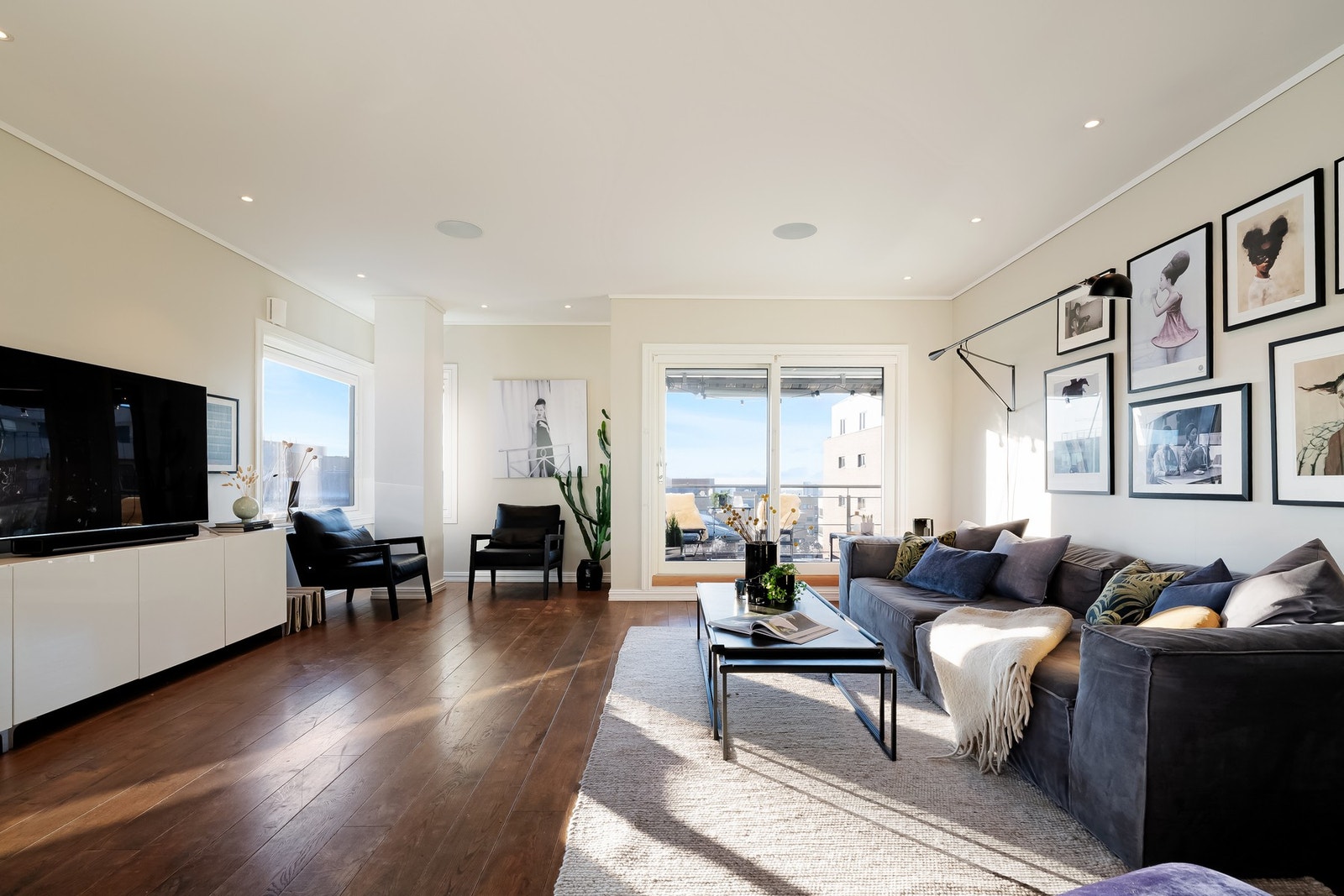 A-konto oppvarming (vannbåren gulvvarme og varmtvann) er inkludert i felleskostnadene, noe som bidrar til en oversiktlig privatøkonomi. Galleribilde