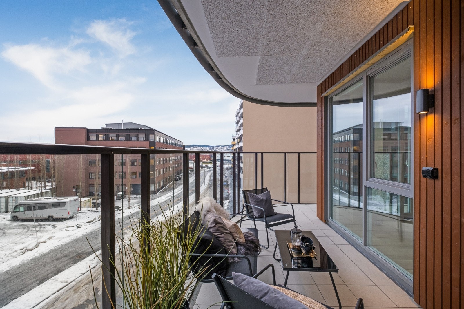 Balkongen har fine utsiktsforhold. Galleribilde