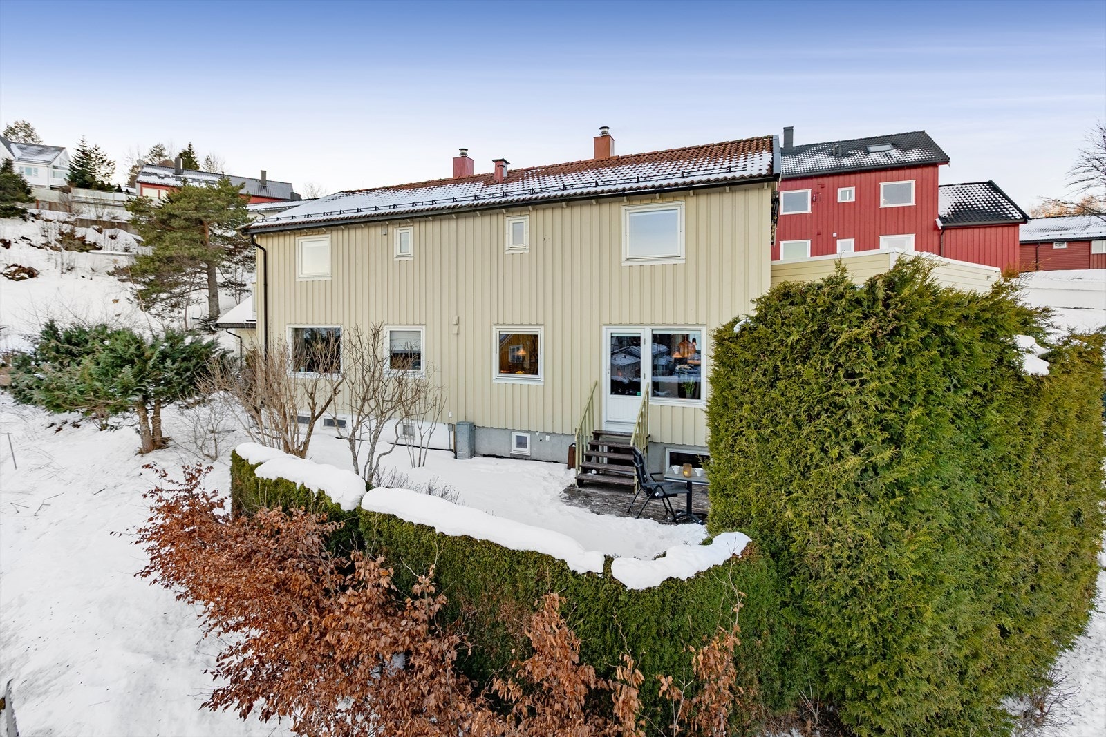 Eiendommen ligger i barnevennlige omgivelser med umiddelbar nærhet til Bymarka Galleribilde