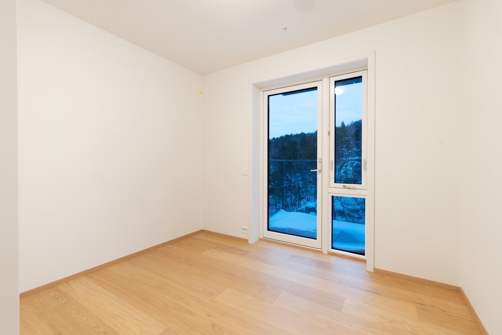 Soverom III med utgang til balkong Galleribilde