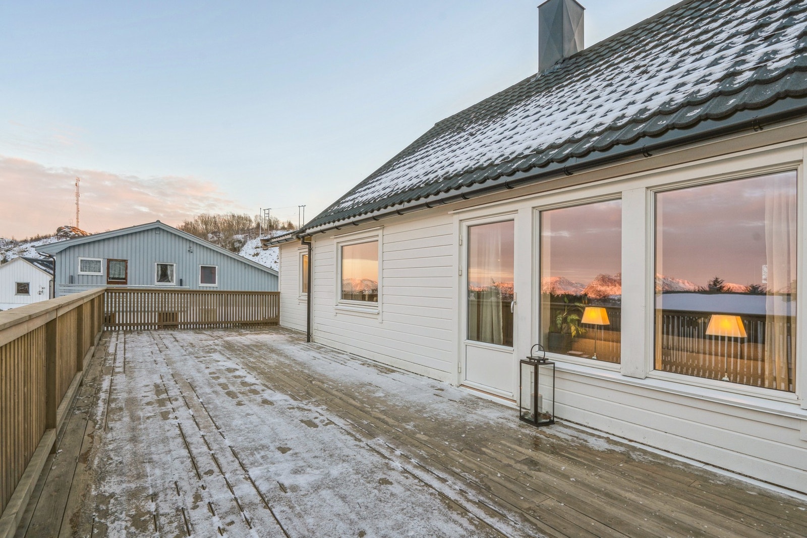 Svært romslig veranda. Galleribilde