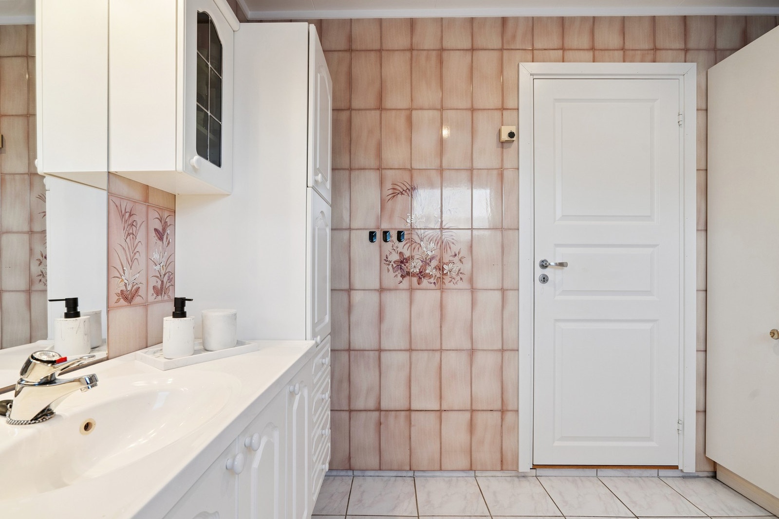 Flislagte overflater Galleribilde