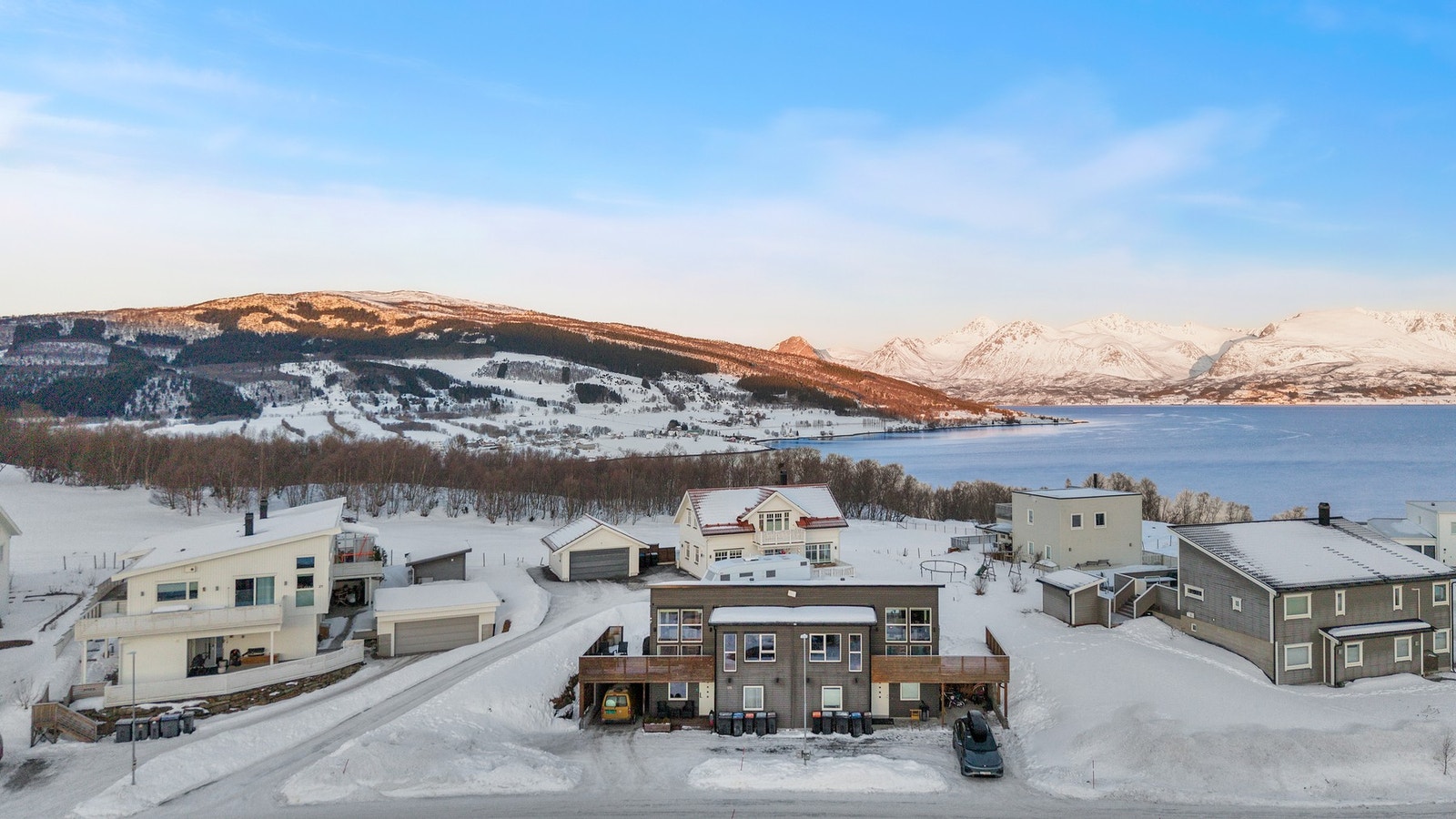Solrik og barnevennlig beliggenhet. Galleribilde