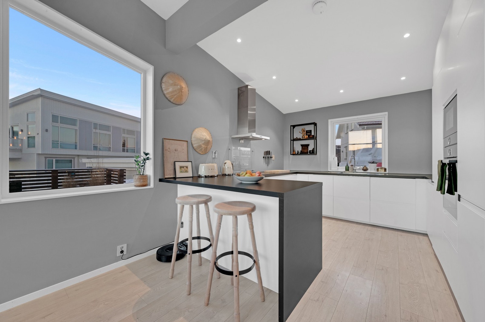 Stilrent kjøkken fra byggeår. (2016) Galleribilde